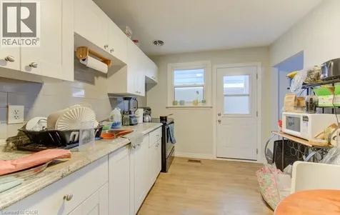 109 Eton Drive Kitchener ON N2B 1N1