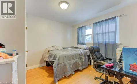 109 Eton Drive Kitchener ON N2B 1N1