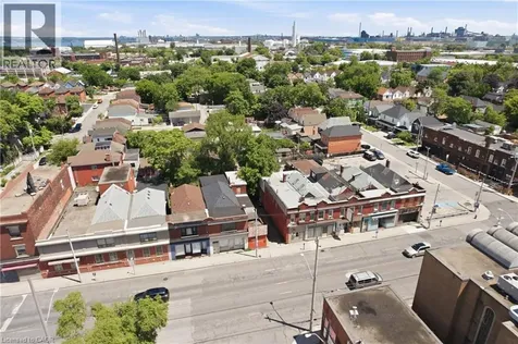 721 Barton Street East Hamilton ON L8L 3A7