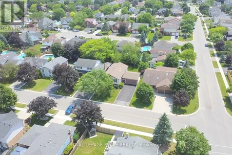 32 Mcmaster Drive Haldimand ON N3W 1H5