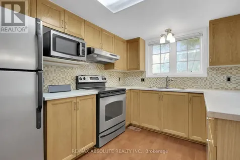 8 Riverbank Court Ottawa ON K2S 1V7