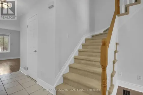 8 Riverbank Court Ottawa ON K2S 1V7
