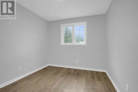 8 Riverbank Court Ottawa ON K2S 1V7