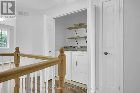 8 Riverbank Court Ottawa ON K2S 1V7