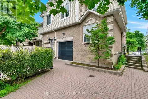 8 Riverbank Court Ottawa ON K2S 1V7