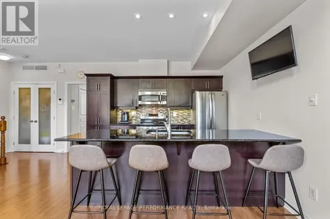 80A Stonehaven Drive Ottawa ON K2M 0C1