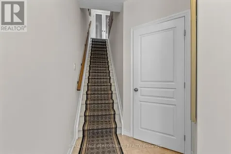80A Stonehaven Drive Ottawa ON K2M 0C1