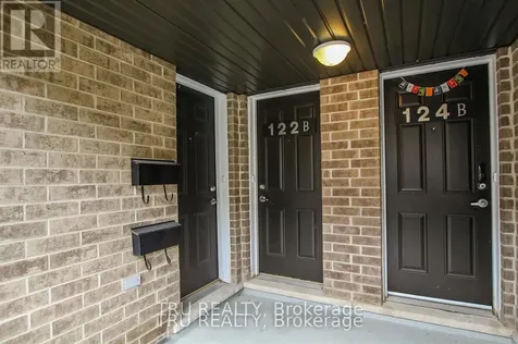 122 Lindenshade Drive Ottawa ON K2J 5R5