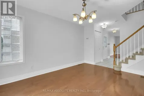 8 Riverbank Court Ottawa ON K2S 1V7