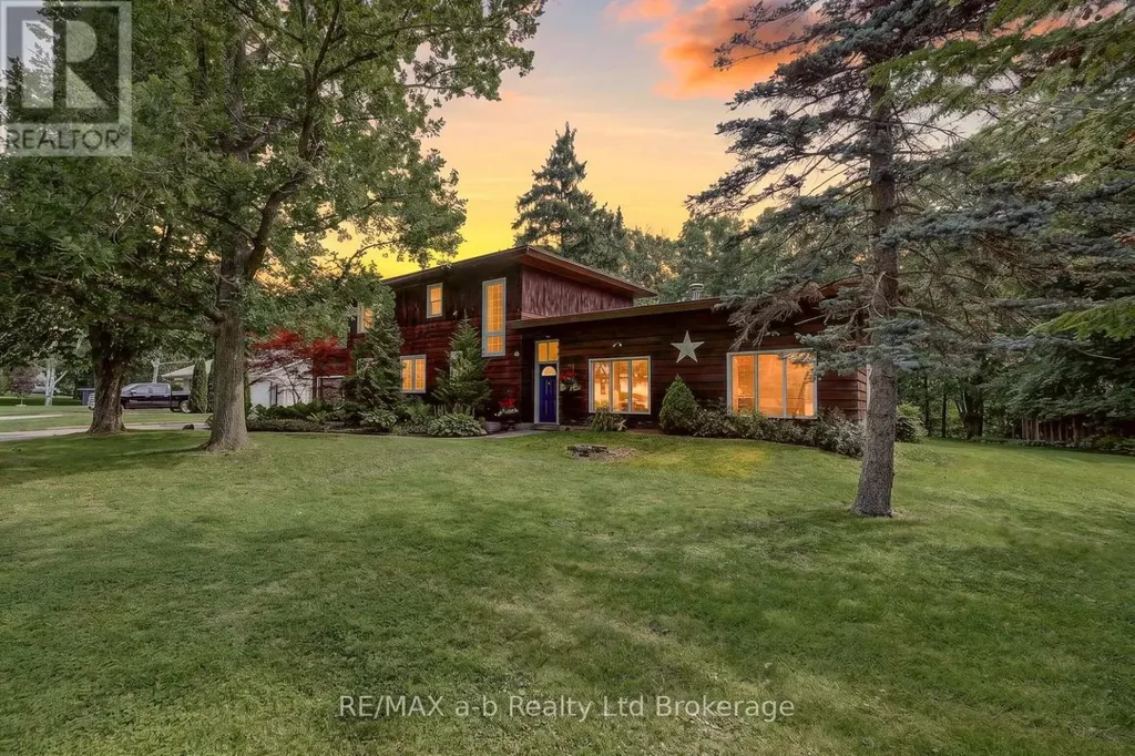 61 Parkwood Drive Tillsonburg ON N4G 2B7