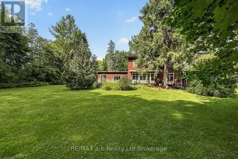 61 Parkwood Drive Tillsonburg ON N4G 2B7