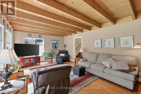 61 Parkwood Drive Tillsonburg ON N4G 2B7