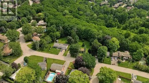 61 Parkwood Drive Tillsonburg ON N4G 2B7