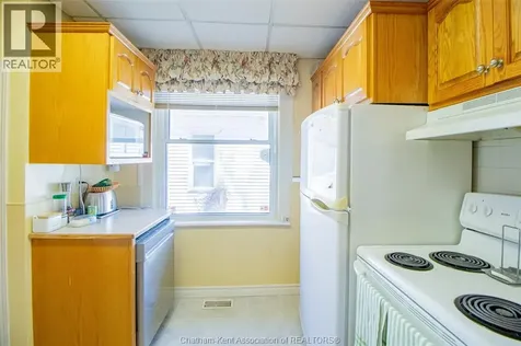 132 Patteson Avenue Chatham ON N7M 1T8
