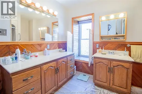 132 Patteson Avenue Chatham ON N7M 1T8