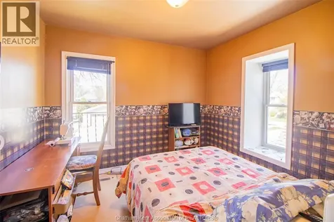 132 Patteson Avenue Chatham ON N7M 1T8