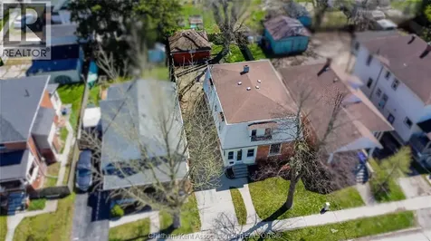 132 Patteson Avenue Chatham ON N7M 1T8