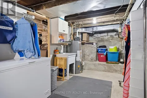 43 Arthur Avenue St. Thomas ON N5P 3L4