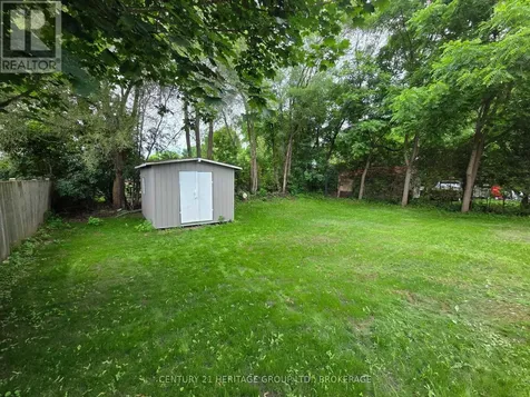 7510 Roger Stevens Drive Montague ON K7A 4X9