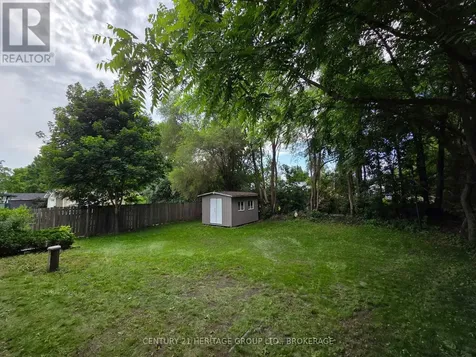 7510 Roger Stevens Drive Montague ON K7A 4X9