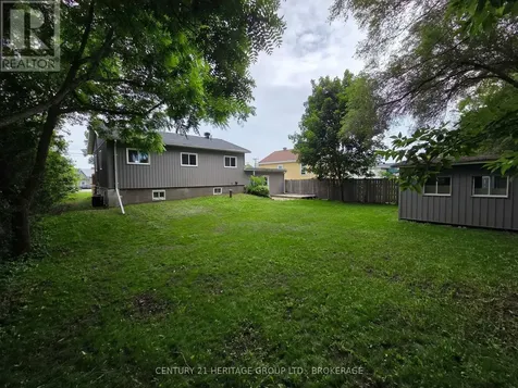 7510 Roger Stevens Drive Montague ON K7A 4X9