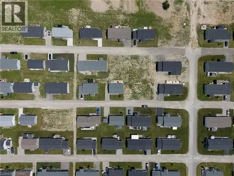10 Bent Willow Court Haldimand County ON N0A 1L0