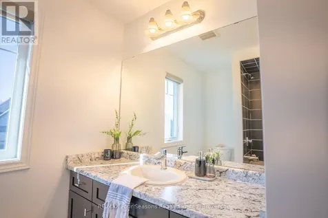 33 Kerr Street Collingwood ON L9Y 4B6