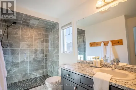 33 Kerr Street Collingwood ON L9Y 4B6