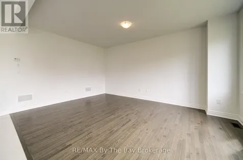 19 Amber Drive Wasaga Beach ON L9Z 0R9