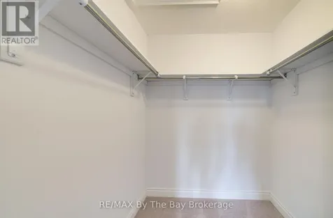 19 Amber Drive Wasaga Beach ON L9Z 0R9