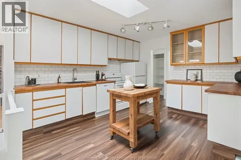 850 Greendale Drive Windsor ON N8S 4B1