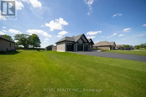 21 Tedley Boulevard Brantford ON N3T 0E3