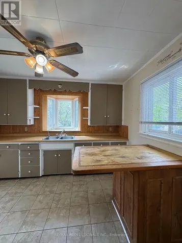 62 Strathcona Avenue Brantford ON N3S 1T8