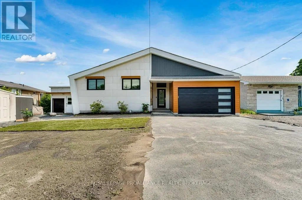 25 Willowbank Road East Gananoque ON K7G 2V5