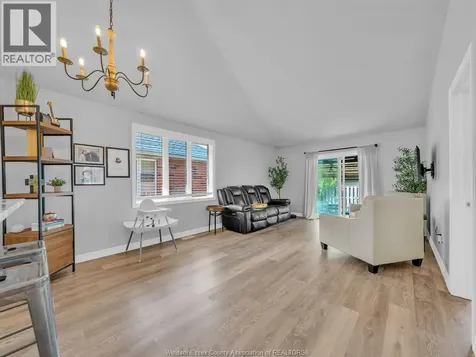 3723 Prairie Court Windsor ON N9G 2X4
