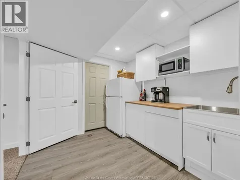 3723 Prairie Court Windsor ON N9G 2X4