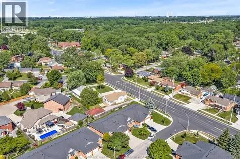 3723 Prairie Court Windsor ON N9G 2X4