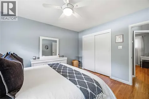 1220 Ridgewood Drive Sarnia ON N7V 3R1