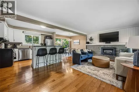 1220 Ridgewood Drive Sarnia ON N7V 3R1