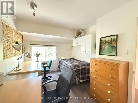 128 Escarpment Crescent Collingwood ON L9Y 5B4
