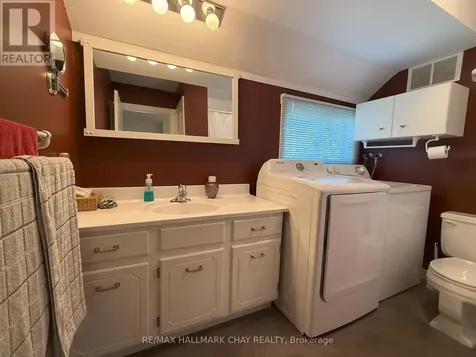 128 Escarpment Crescent Collingwood ON L9Y 5B4