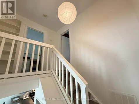 128 Escarpment Crescent Collingwood ON L9Y 5B4