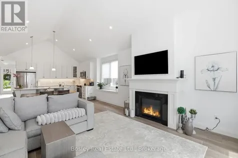 115 Black Willow Crescent Blue Mountains ON L9Y 0R4