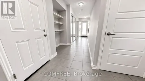92 Ballinora Lane Ottawa ON K2S 2Z5