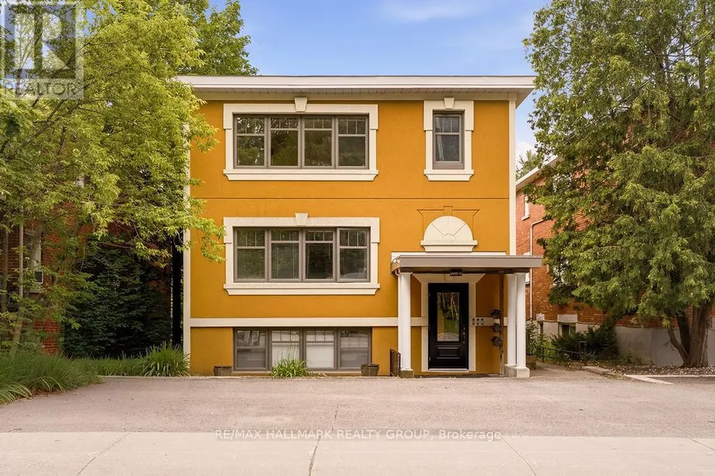 34 Lavergne Street Ottawa ON K1L 5G3