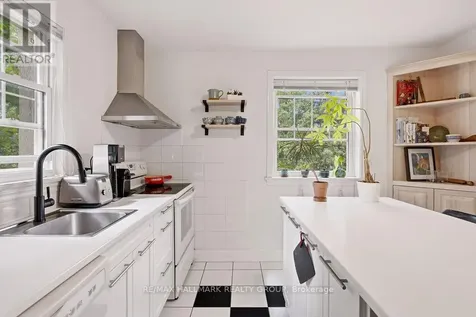 34 Lavergne Street Ottawa ON K1L 5G3