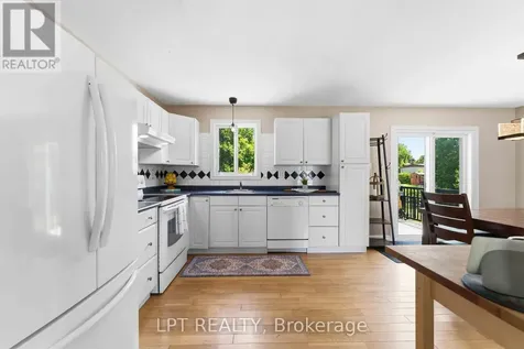 34 Fringewood Drive Ottawa ON K2S 1V1
