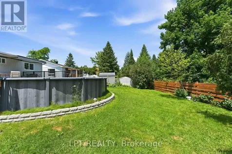 34 Fringewood Drive Ottawa ON K2S 1V1