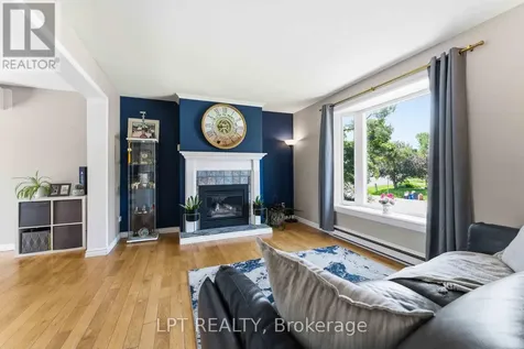 34 Fringewood Drive Ottawa ON K2S 1V1