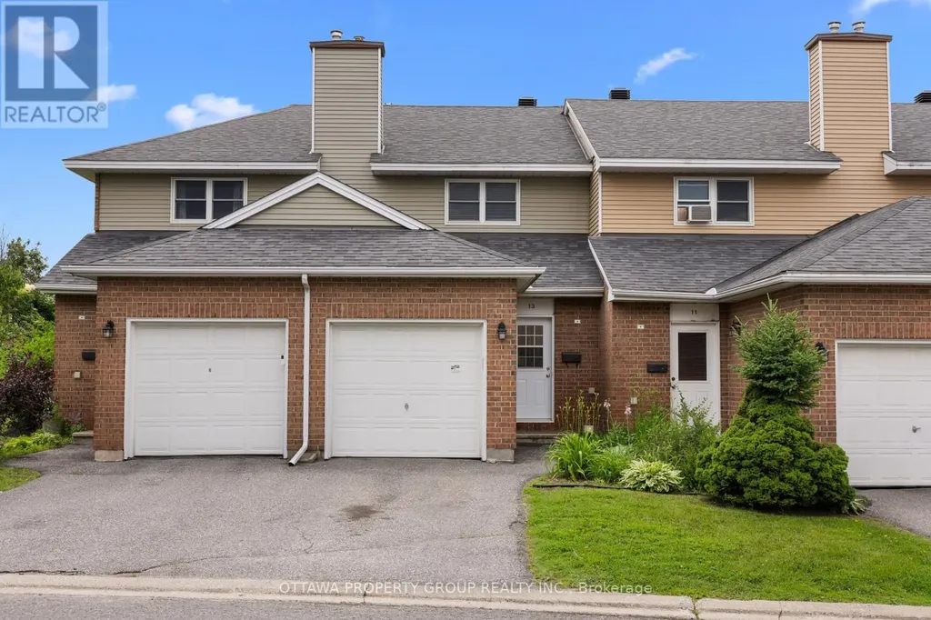 13 Bentbrook Crescent Ottawa ON K2J 3X9